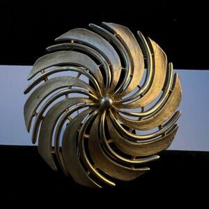 Vintage 1960s Sarah Coventry “Tailored Swirl” Gold-Tone Pinwheel Brooch - 2¾